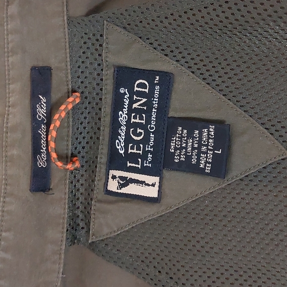 Eddie Bauer, size L, army green fishing/trail button down - Picture 7 of 11